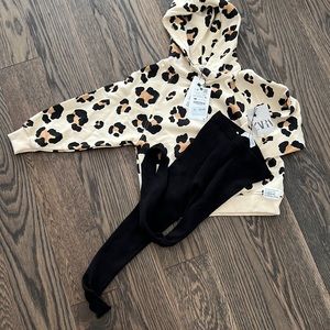 Zara leopard print sweat shirt and black ribbed stirrup leggings NWT
